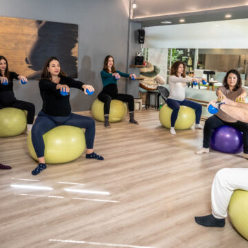 Pilates για εγκύους στο Αquabirth